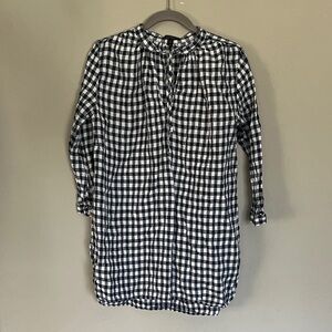 jcrew blue & white checkered 
100 % linen tunic 
3/4 length sleeves
sz xs